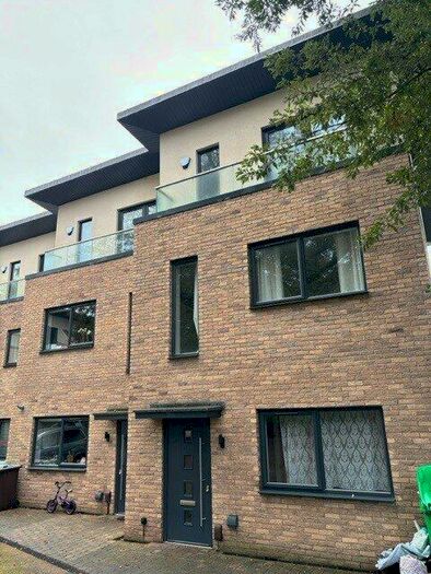 4 Bedroom End Of Terrace House To Rent In Enderleigh Mews, Nottingham, Nottinghamshire, NG3