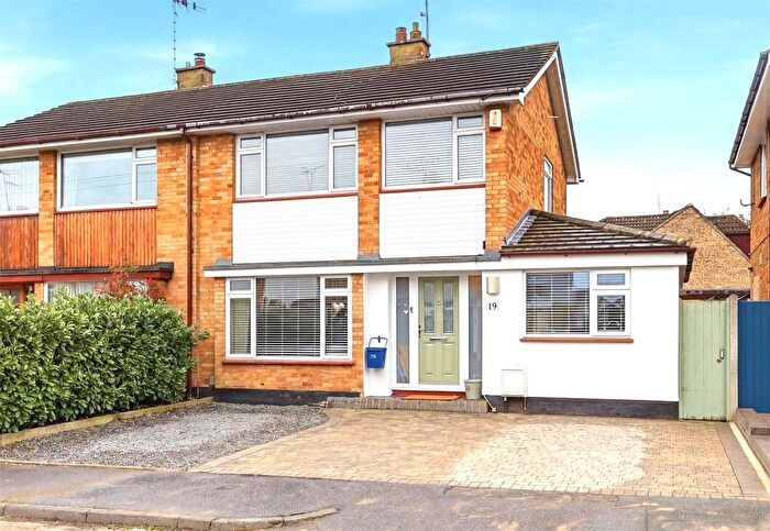 4 Bedroom Semi-Detached House For Sale In Chalfont Close, Leigh-On-Sea, Essex, SS9