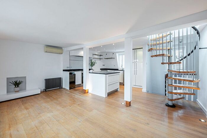 2 Bedroom Flat For Sale In Hornton Street, Kensington, London, W8