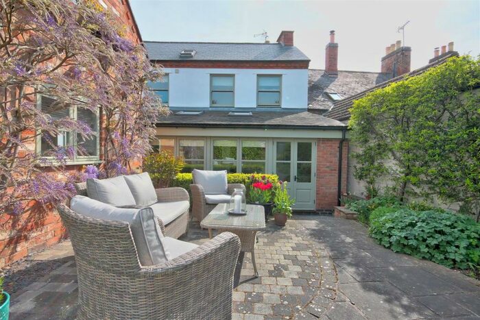 4 Bedroom Cottage For Sale In Main Street, Bruntingthorpe, Lutterworth, LE17