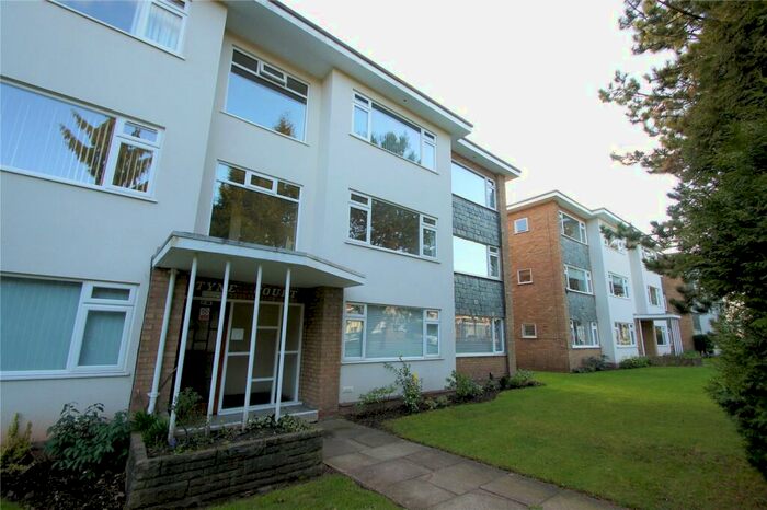 2 Bedroom Flat To Rent In Tyne Court, Park Road, Sutton Coldfield, West Midlands, B73