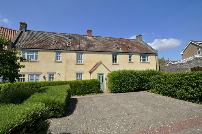 3 Bedroom Apartment To Rent In Ostrey Mead, BS27