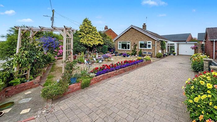 2 Bedroom Detached Bungalow For Sale In Wragby Road, Bardney, Lincoln, LN3