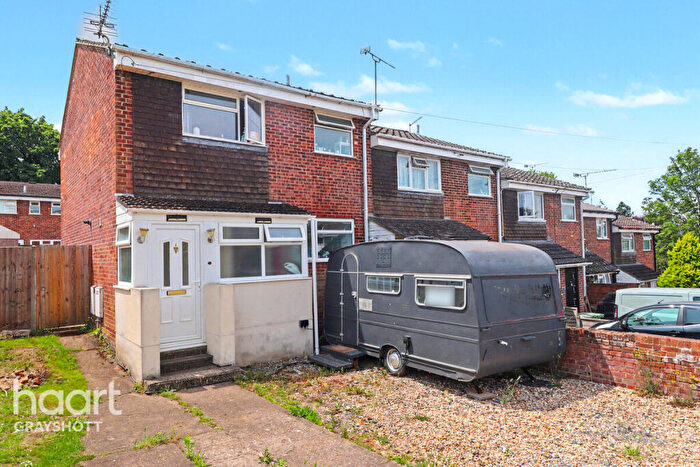 3 Bedroom End Of Terrace House For Sale In Birch Road, Headley Down, GU35