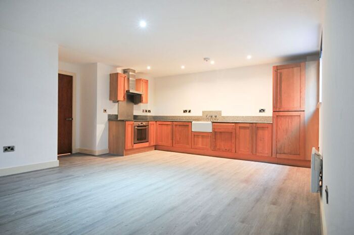 2 Bedroom Flat To Rent In Isaac Way, Manchester, M4