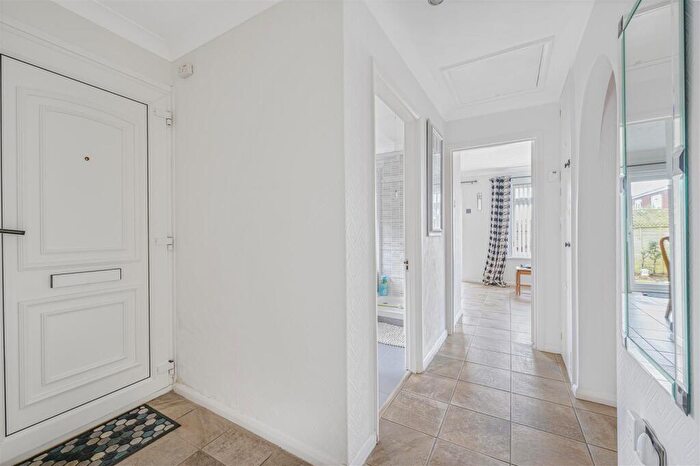 2 Bedroom Detached Bungalow For Sale In Upper Chyngton Gardens, Seaford, BN25