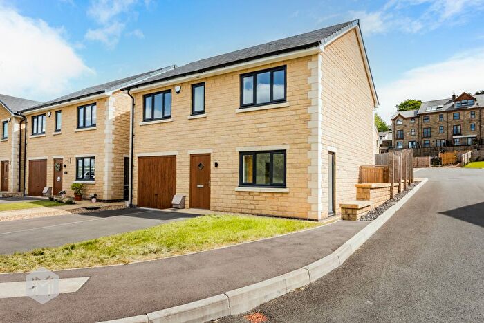 4 Bedroom Detached House For Sale In Holcombe View, Ramsbottom, Bury, Greater Manchester, BL0