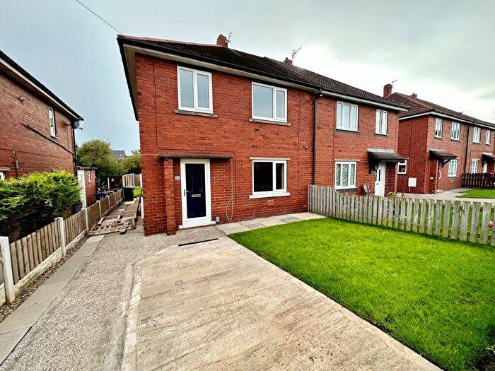 3 Bedroom Semi-Detached House To Rent In Matlock Road, Barnsley, S71