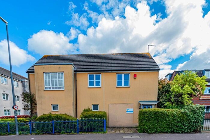 2 Bedroom Coach House To Rent In College Way, Filton, Bristol, BS34