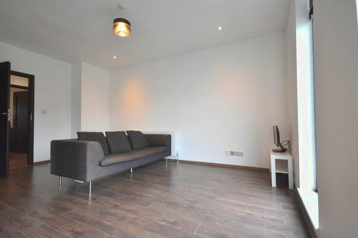 1 Bedroom Flat To Rent In Rye Lane, Peckham, SE15