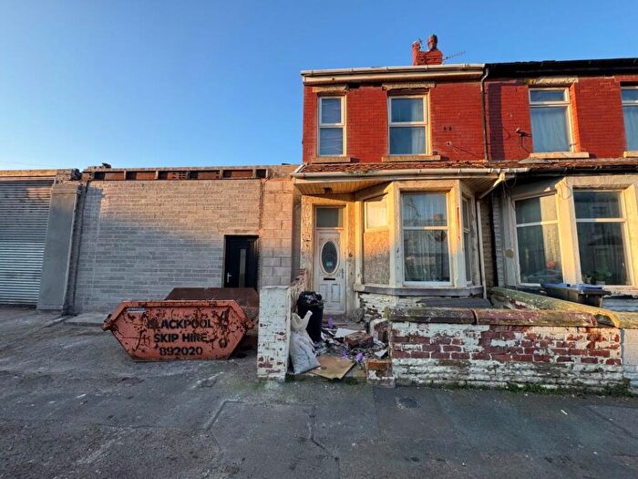 3 Bedroom End Of Terrace House For Sale In Haig Road, Blackpool, Lancashire, FY1