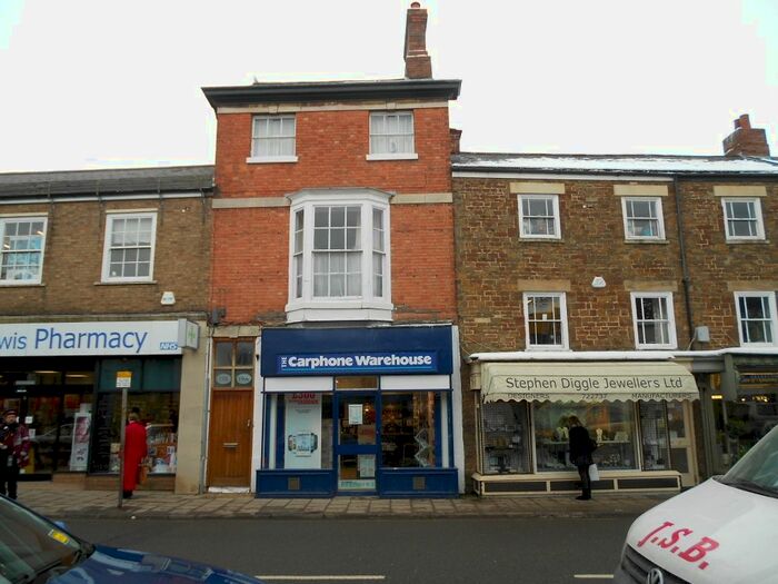 1 Bedroom Flat To Rent In High Street, Oakham, Rutland, LE15