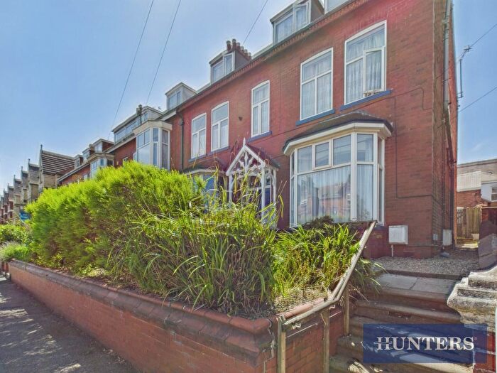 1 Bedroom Flat To Rent In Trinity Road, Bridlington, East Riding Yorkshire, YO15