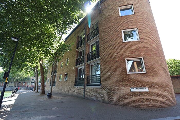 2 Bedroom Flat To Rent In Lock Keepers Heights, Surrey Quays, SE16
