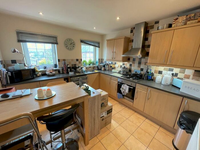 3 Bedroom Town House To Rent In Witham Court, Lincoln, LN5