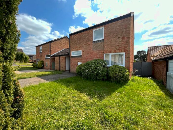 2 Bedroom Link Detached House To Rent In Cedar Close, Raf Lakenheath, Brandon, IP27