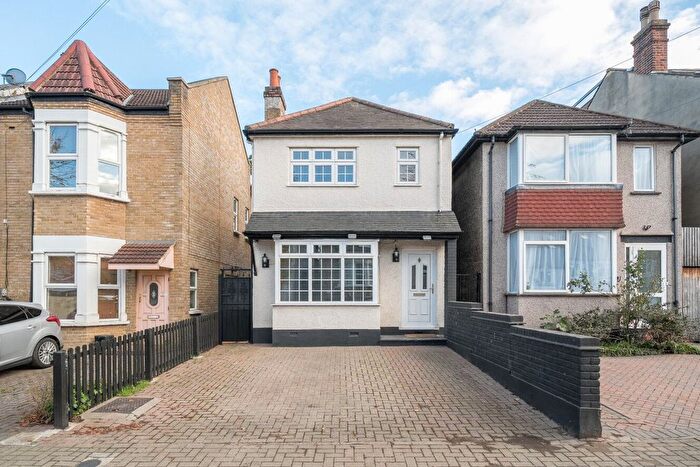 3 Bedroom Detached House For Sale In Birkbeck Road, Beckenham, BR3
