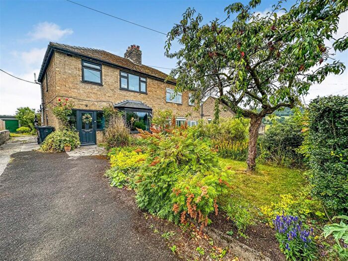 3 Bedroom Semi-Detached House For Sale In Northwood Lane, Darley Dale, DE4