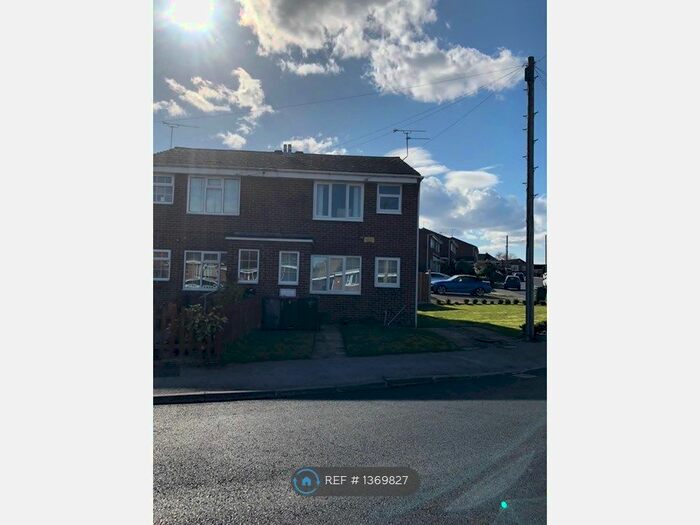 1 Bedroom Flat To Rent In Landseer Court, Flanderwell, Rotherham, S66