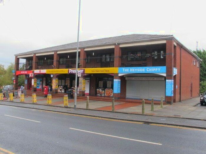 2 Bedroom Flat To Rent In Heyside, Royton, Oldham, OL2