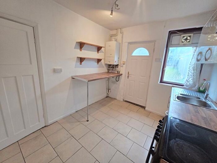 3 Bedroom Terraced House For Sale In Old Road East, Gravesend, DA12