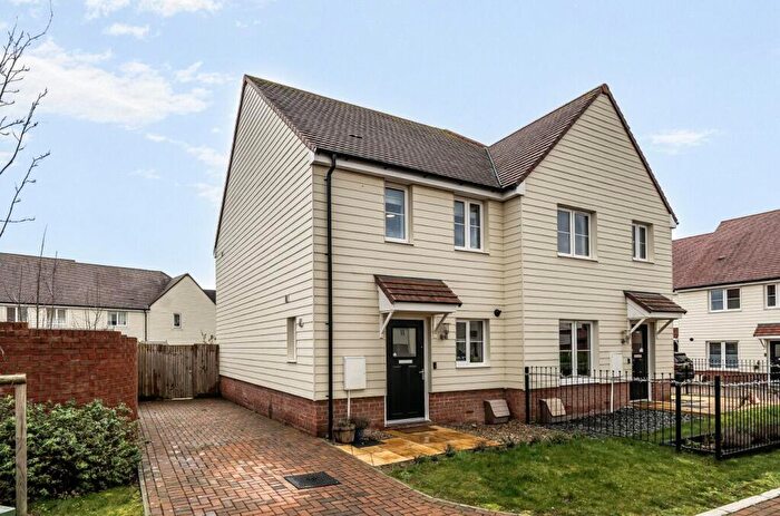 2 Bedroom Semi Detached House For Sale In Merino Road, Andover, SP11