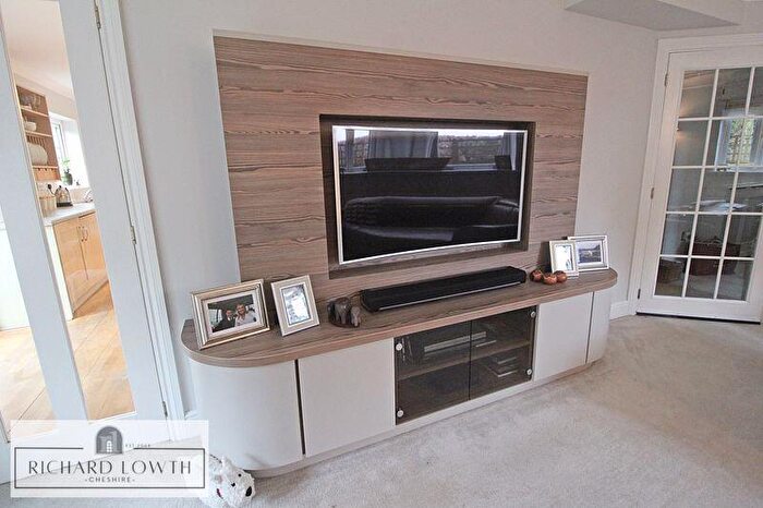 4 Bedroom Detached House For Sale In The Orchard, Woodford Road, Poynton, SK12