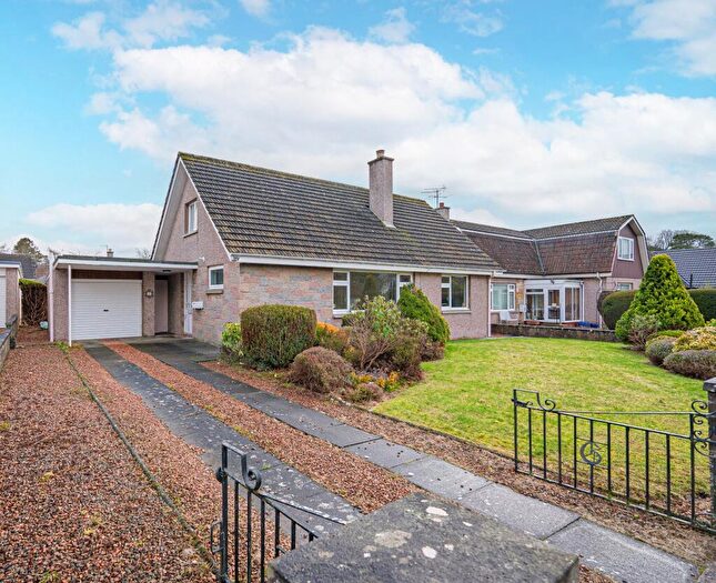 2 Bedroom Detached House For Sale In Lawhead Road West, St. Andrews, Fife, KY16