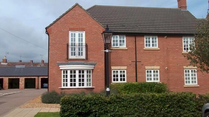 2 Bedroom Flat To Rent In Reffield Close, Towcester, NN12