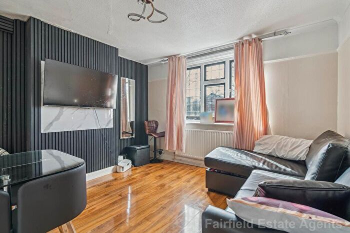 2 Bedroom Maisonette For Sale In Frithwood Avenue, Northwood, HA6