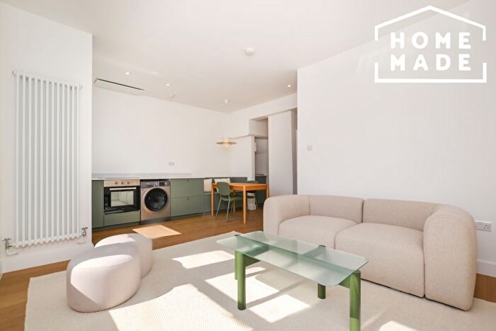 2 Bedroom Flat To Rent In Matheson Road, W14