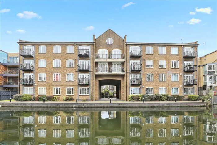 2 Bedroom Flat To Rent In Empire Wharf, Old Ford Road, Bow, London, E3