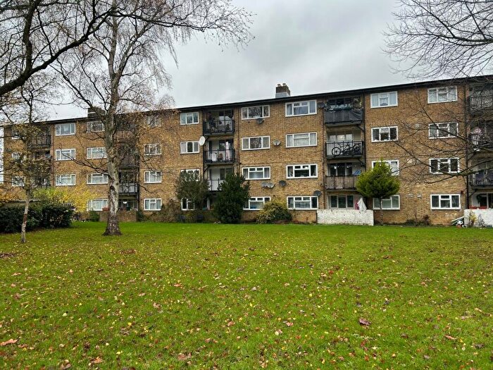 2 Bedroom Flat For Sale In Ladyshot, Harlow, CM20