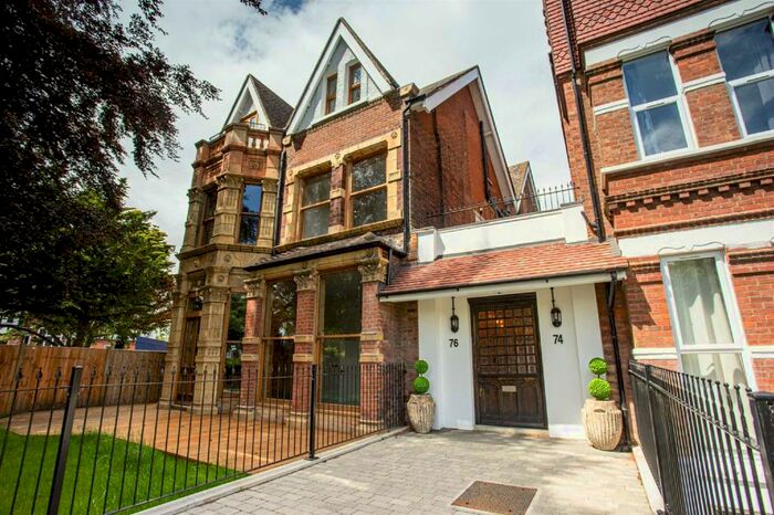 2 Bedroom Apartment To Rent In Shorncliffe Road, Folkestone, CT20