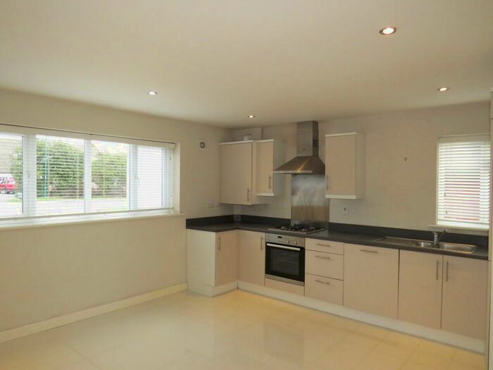 3 Bedroom Semi-Detached House To Rent In Kenilworth Road, Balsall Common, Coventry, CV7