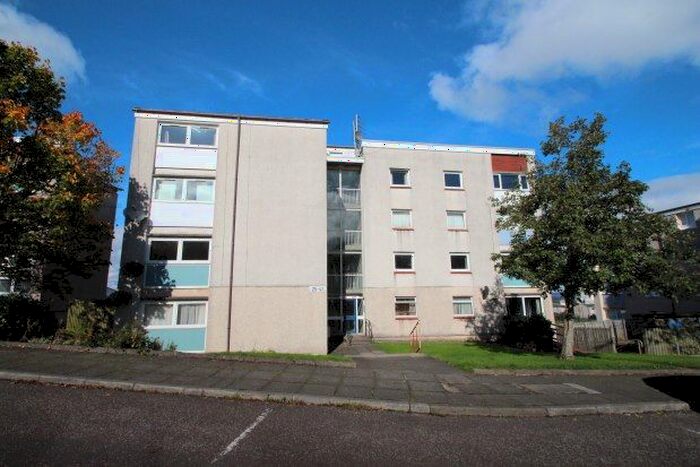 1 Bedroom Flat To Rent In Talbot, Glasgow, G74