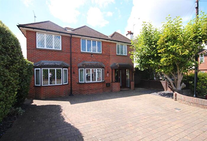 5 Bedroom Detached House To Rent In Melvinshaw, Leatherhead, KT22