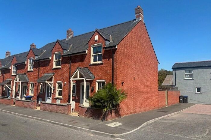 2 Bedroom Terraced House For Sale In Westminster Close, Devizes, SN10