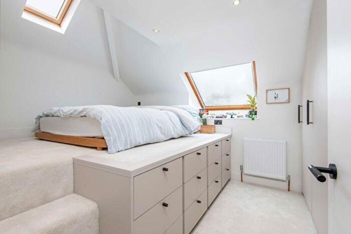 1 Bedroom Flat For Sale In Shepherds Hill, Highgate, N6