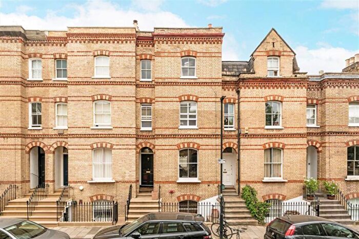 5 Bedroom Terraced House For Sale In Ravensdon Street, Kennington, SE11