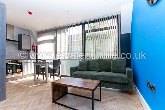 1 Bedroom Flat To Rent In Flat - Corporation Street, Coventry, CV1