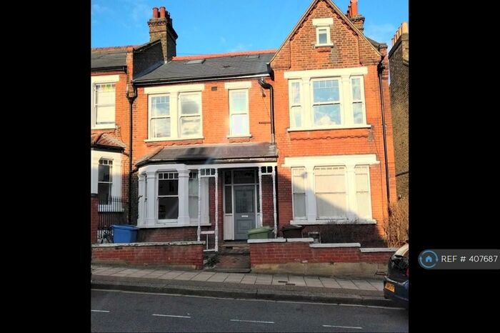 2 Bedroom Flat To Rent In Hollingbourne Road, London, SE24