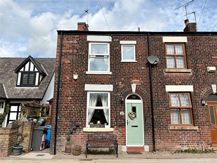 2 Bedroom End Of Terrace House For Sale In Chadderton Fold, Chadderton, Oldham, OL1
