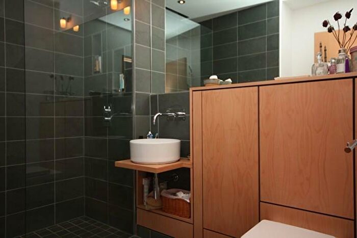 1 Bedroom Mews To Rent In Carlton Terrace Mews, Calton Hill, Edinburgh, EH7