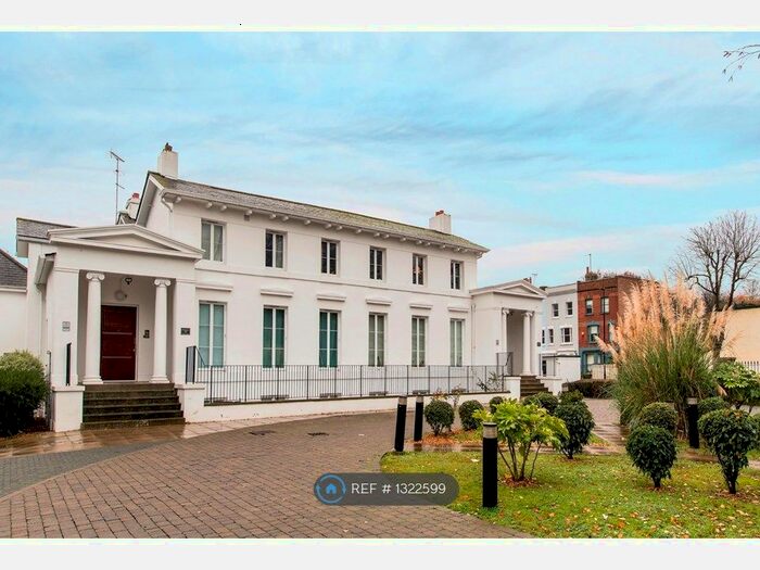 2 Bedroom Flat To Rent In Westmoreland Lodge, London SE24