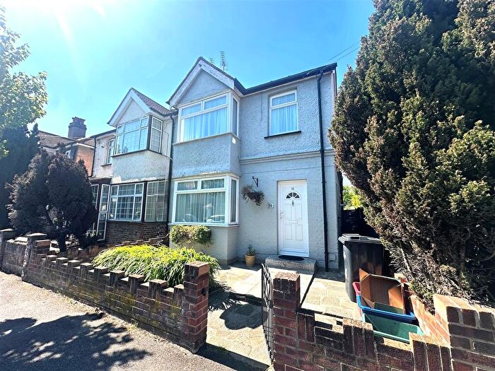 4 Bedroom Semi Detached House For Sale In Helen Avenue, Feltham, TW14