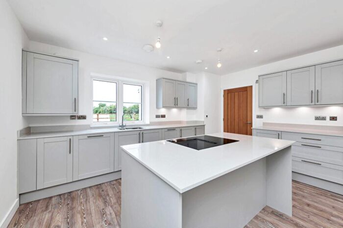4 Bedroom Link Detached House For Sale In Fuller Way, Wootton, MK43