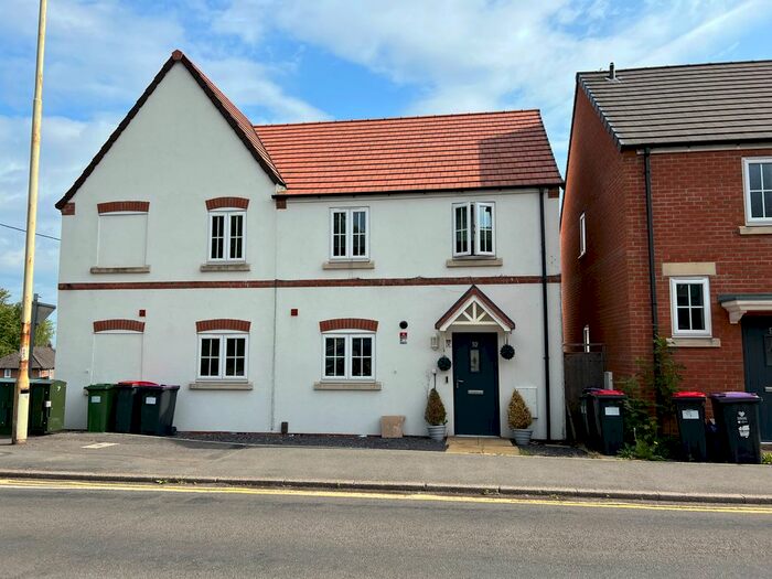 3 Bedroom Semi-Detached House To Rent In Warke Terrace, Oakengates, Telford, TF2
