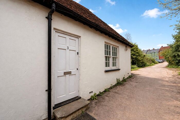 1 Bedroom Flat To Rent In Cobham Mews, West Street, Buckingham, MK18