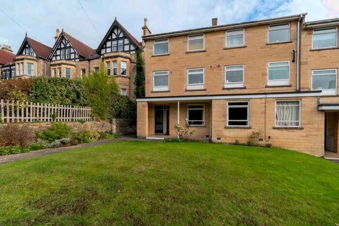 2 Bedroom Apartment To Rent In Lansdown Mansions, Bath, BA1